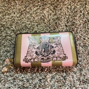 New Juicy Couture Makeup Bag and Brushes